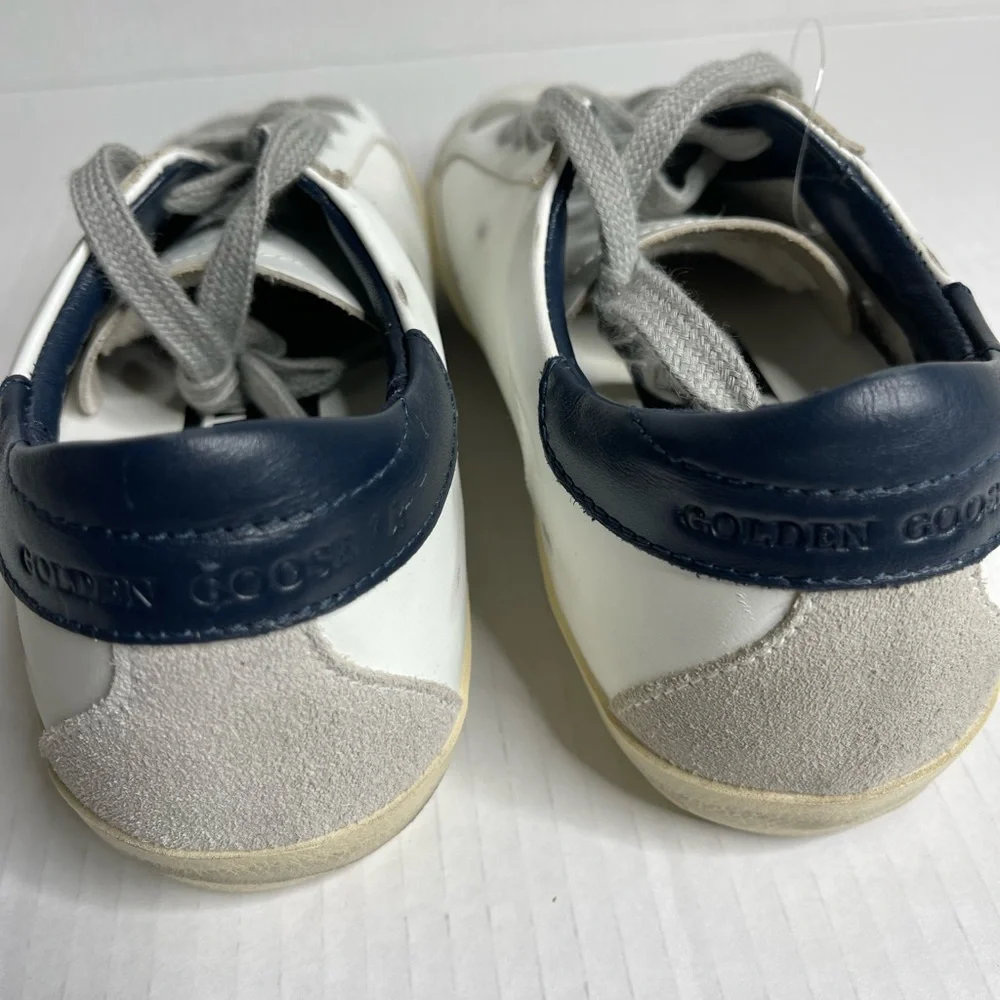 NEW GOLDEN GOOSE Superstar White WIth Navy pull tabs Gray Suede stars Size 6 - Picture 8 of 9